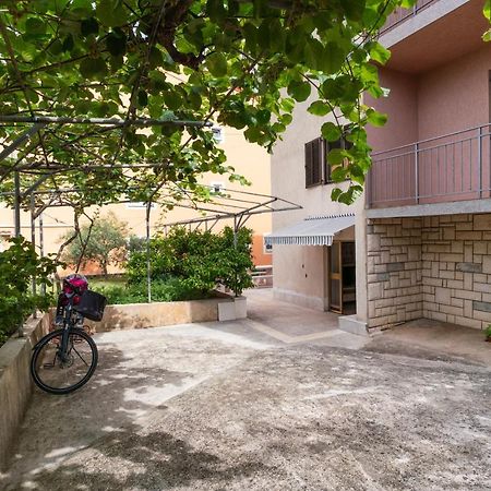 Apartment Milka ロヴィニ エクステリア 写真